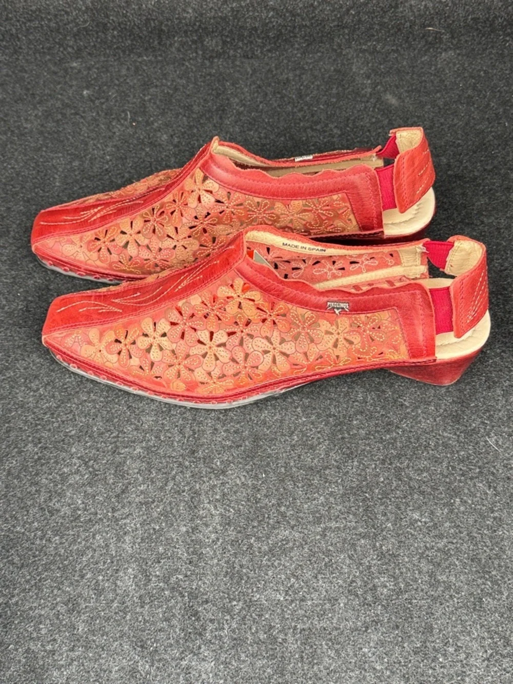 PIKOLINOS Red Floral Cutout Spanish Leather Sandals, Women’s Sz 42, Like New